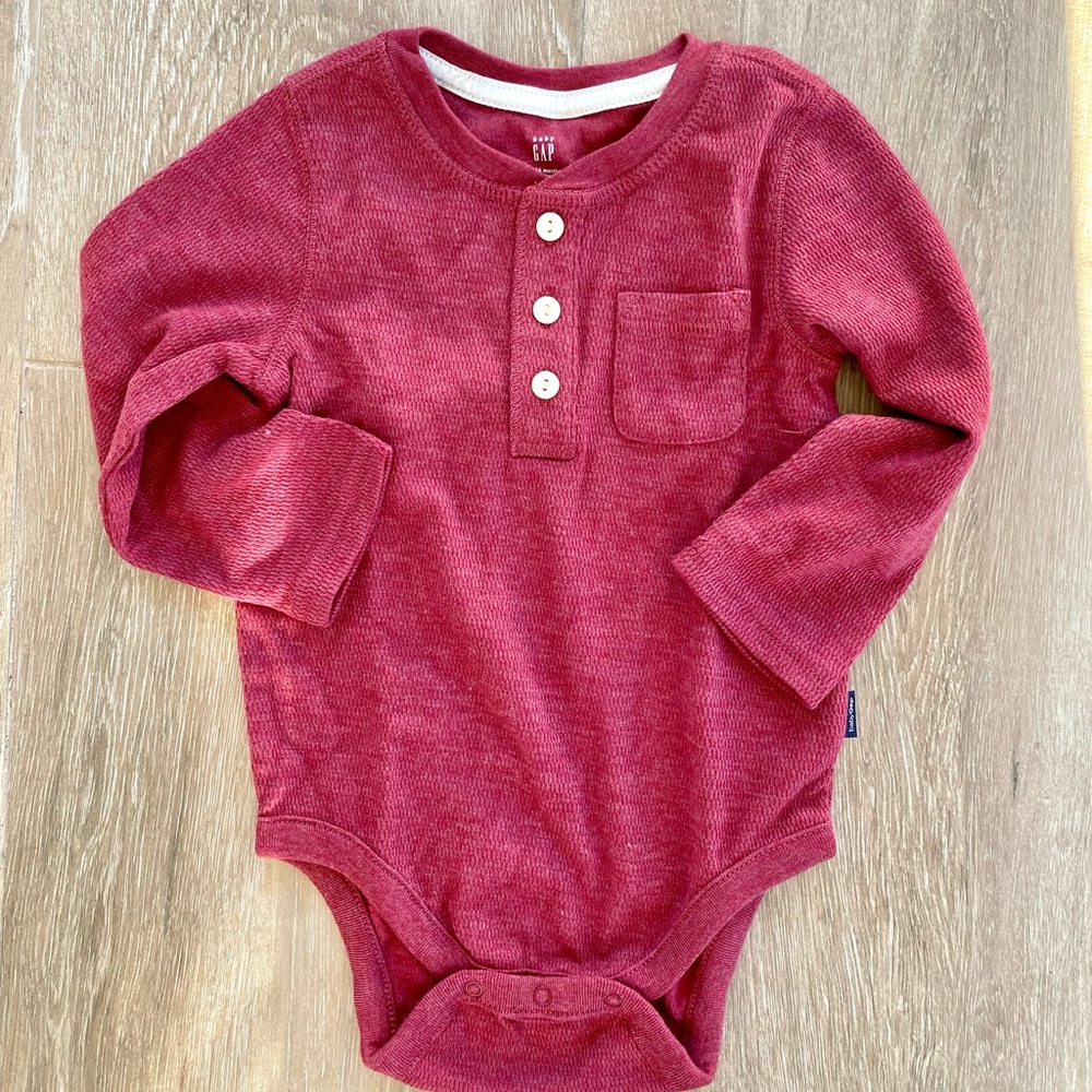 BabyGAP button Henley long sleeve bodysuit - NWOT